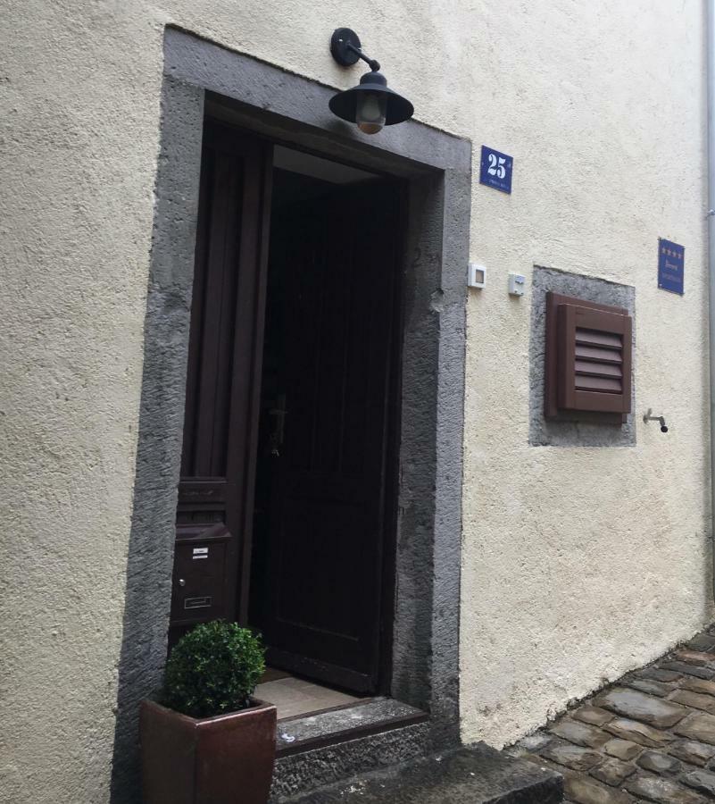 Apartment Bastion Buzet Exteriör bild
